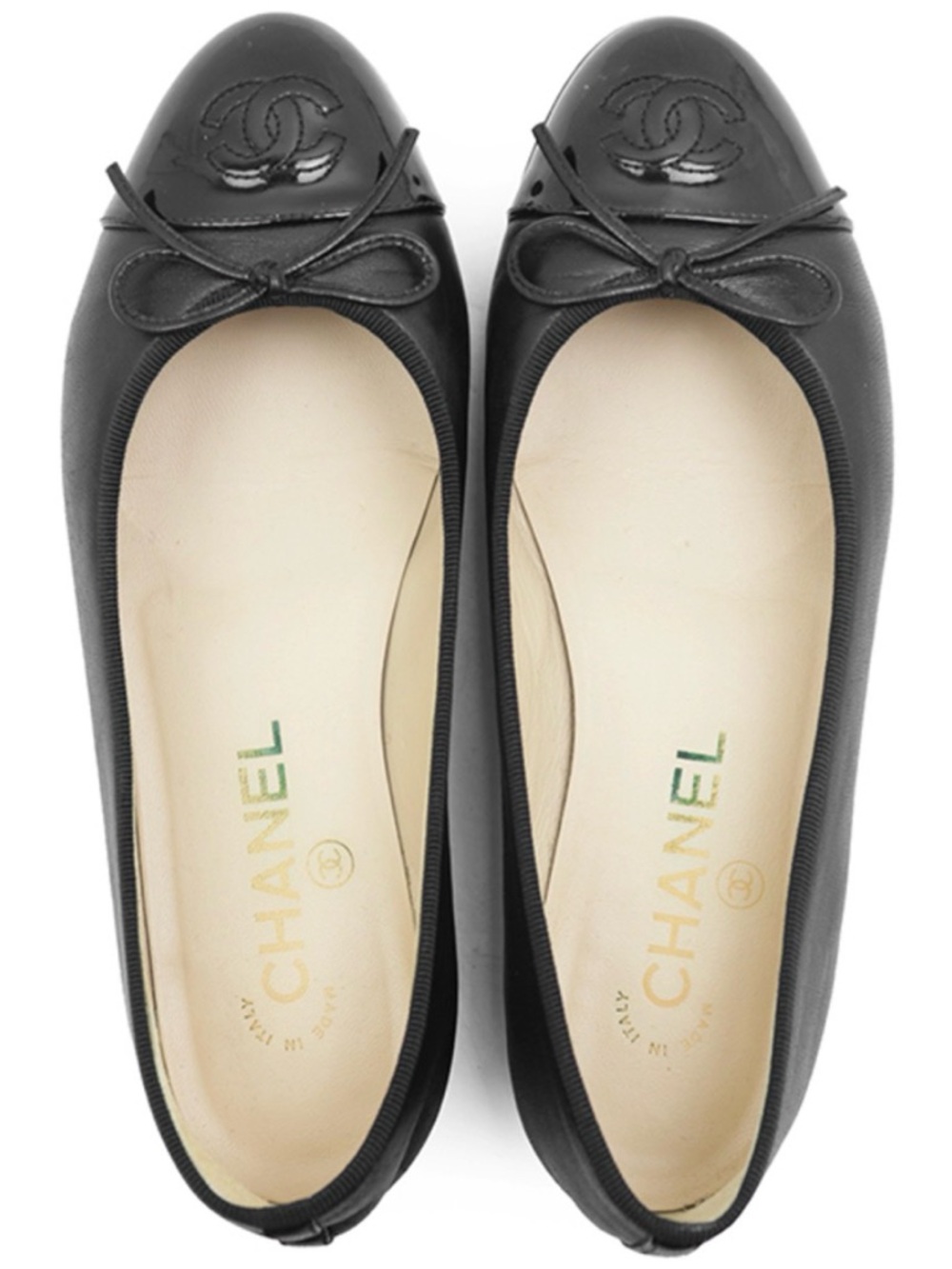 CHANEL Black Leather Ballet Flats with Patent Cap-Toe CC - Picture 2 of 7